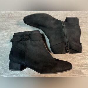 Copper Key Black Suede Ankle Boots Girls Size 5M